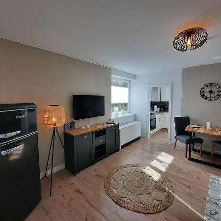 Traeumeria Apartment *
